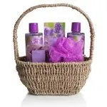 SET DE BAÑO CESTA LAVANDA CON ASA